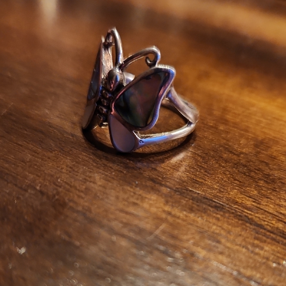 Elegant Sterling Silver Abalone/Mother of Pearl Butterfly Ring - Picture 9 of 9
